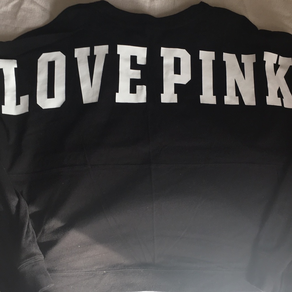 VS Pink Long Sleeve Lace Up Crop Top